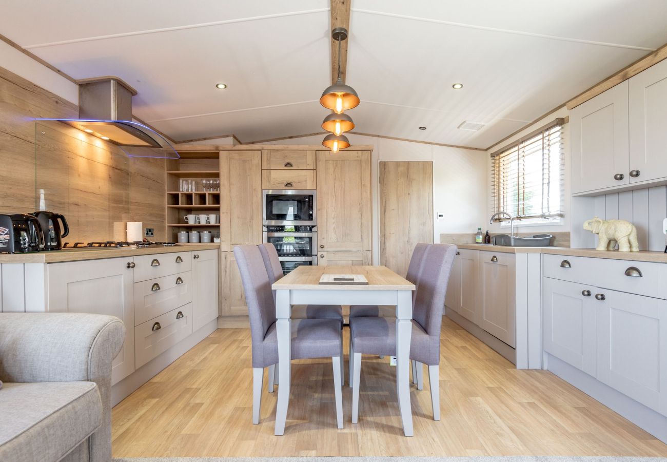 Mobile home in Strathkinness - The Ambleside Lodge