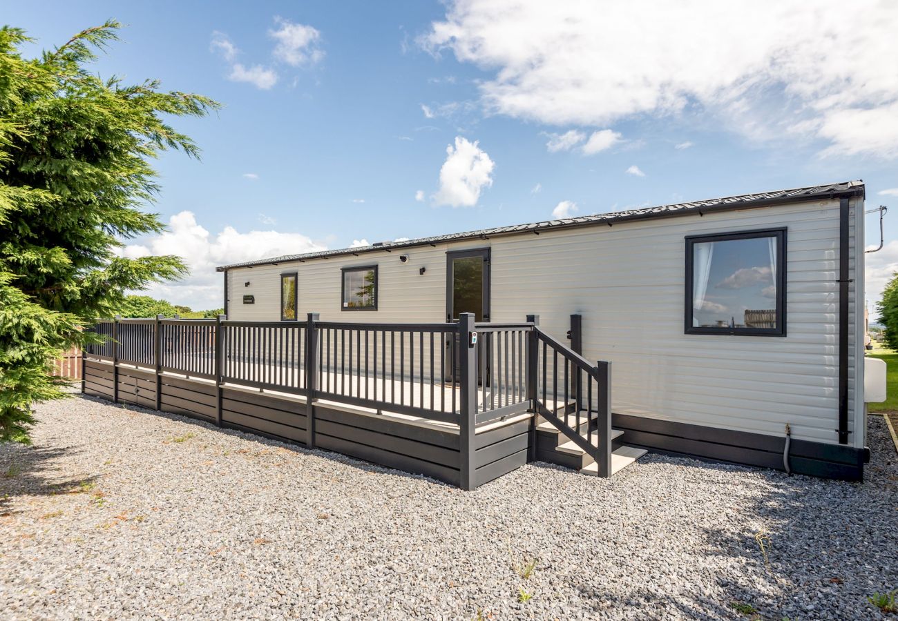 Mobile home in Strathkinness - The Ambleside Lodge