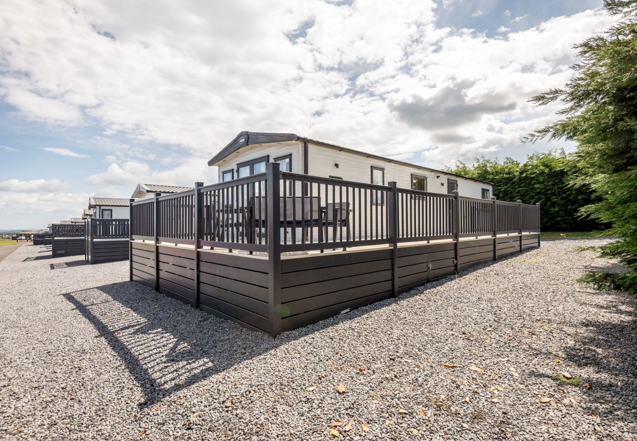 Mobile home in Strathkinness - The Ambleside Lodge