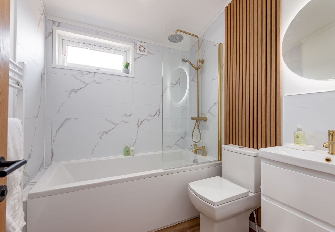 Mobile home in St Andrews - Luxury Lodge | St Andrews  | Swilcan Eden View