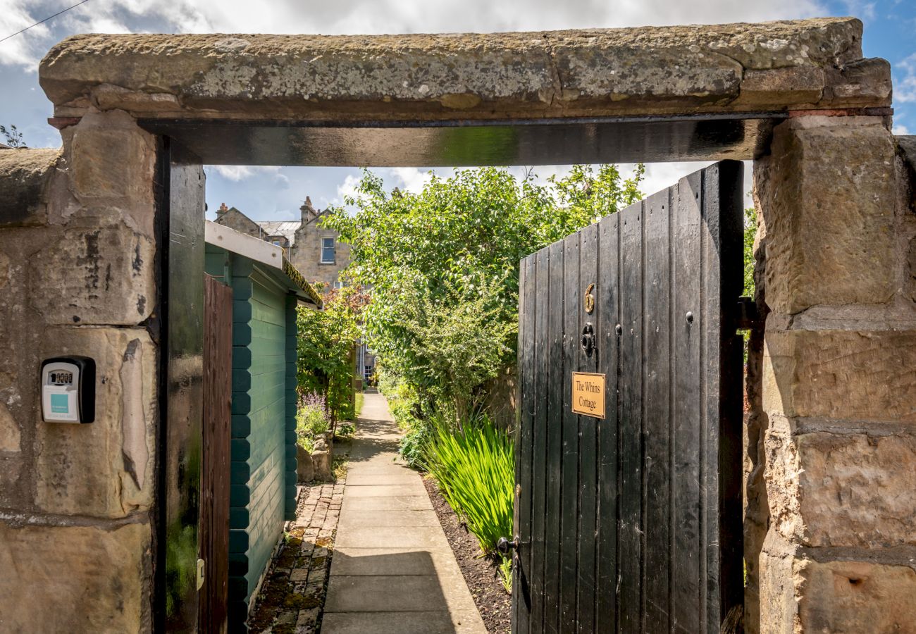 Cottage in St Andrews - The Whins Cottage | St Andrews