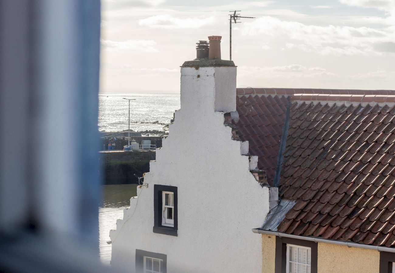 Townhouse in St Monans - Tollbooth Townhouse | Close to Tidal Pool