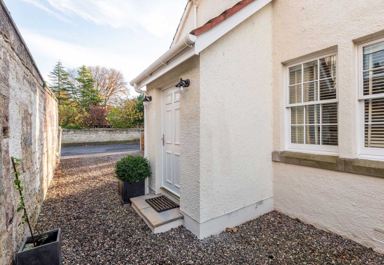 House in St Andrews - Windmill Room St Andrews | Close to the Old Cou