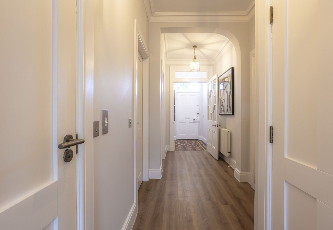 Apartment in St Andrews - Skye Sands | Westview House - 3 Bedrooms - Central