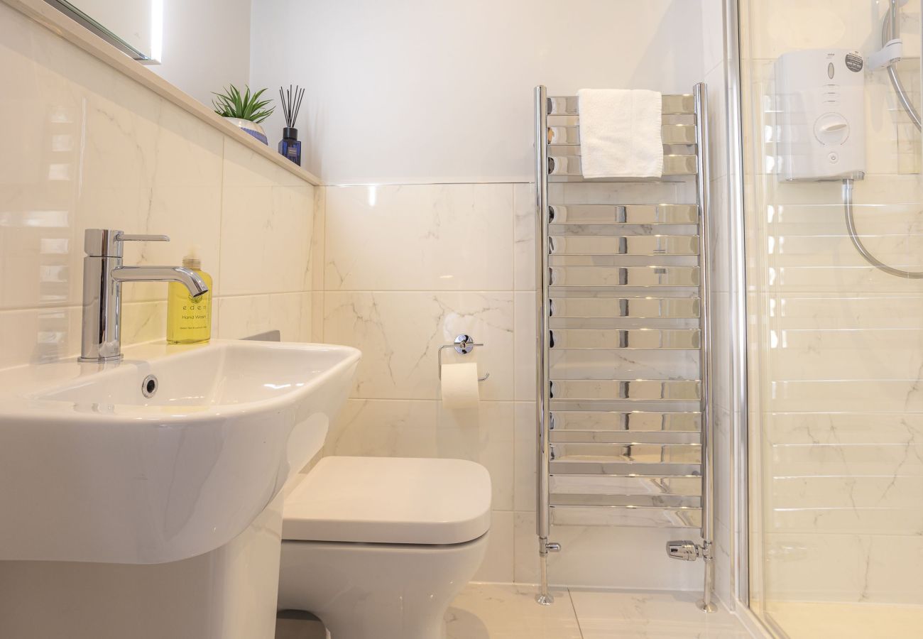 Apartment in St Andrews - Skye Sands | Westview House - 3 Bedrooms - Central