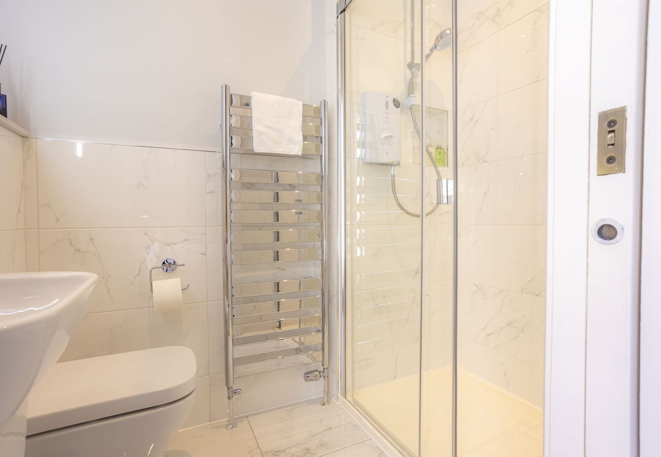 Apartment in St Andrews - Skye Sands | Westview House - 3 Bedrooms - Central
