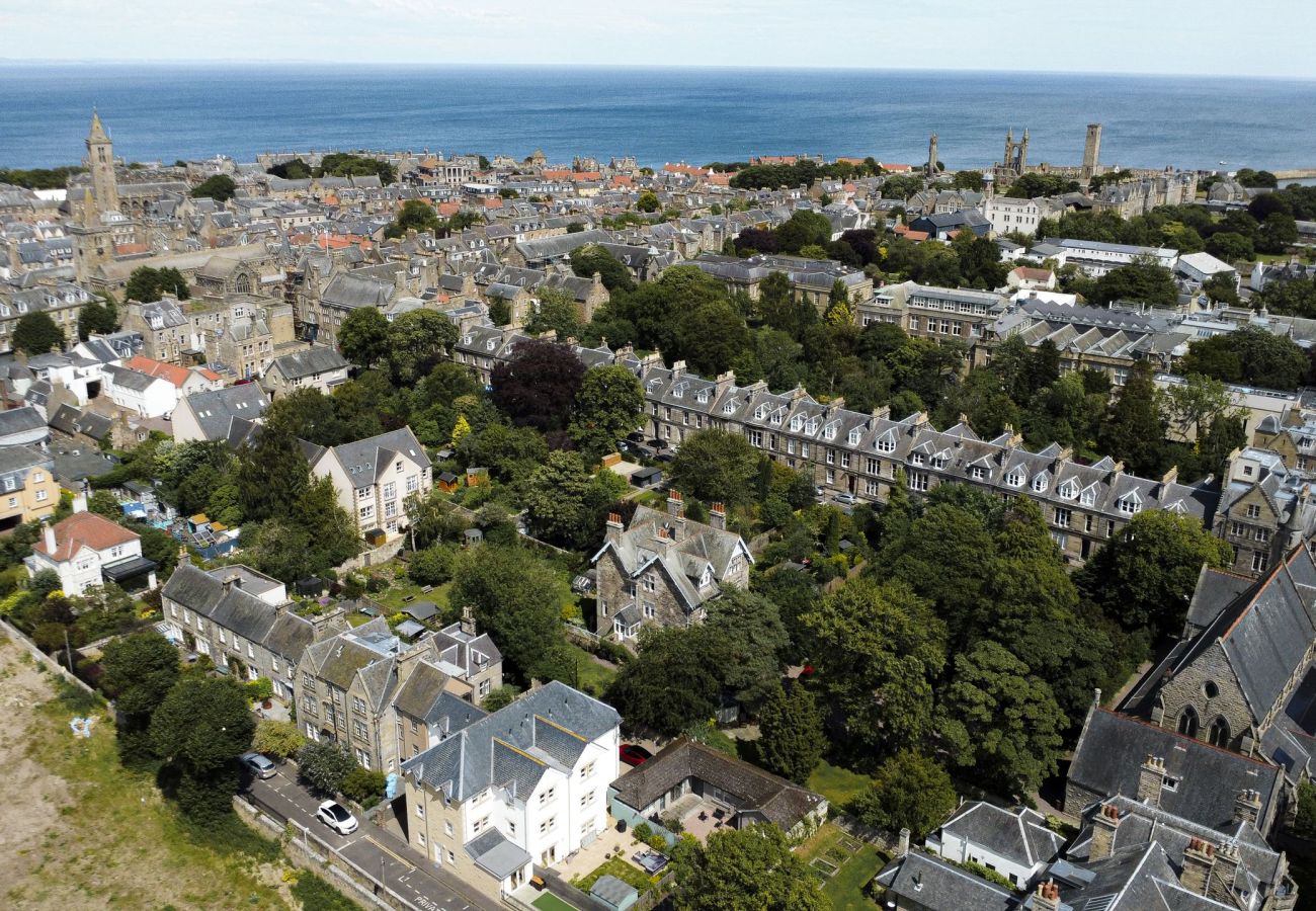 Apartment in St Andrews - Skye Sands | Westview House - 3 Bedrooms - Central