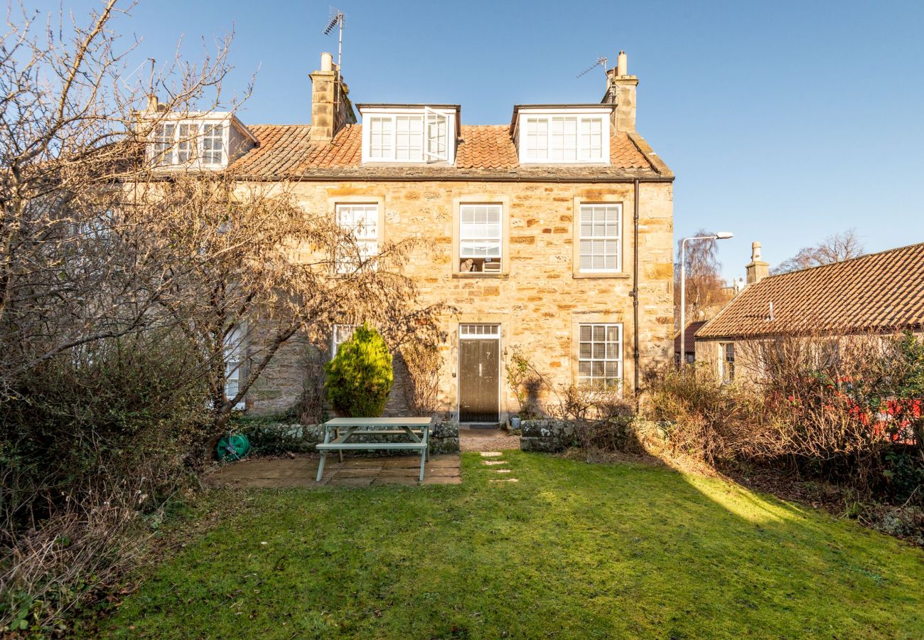 Apartment in St Andrews - Cosy Garden Cottage | Fleming Place