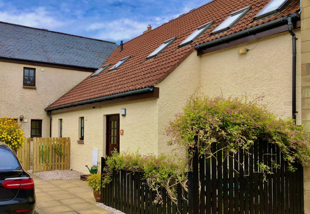 House in St Andrews - Pipeland Farm Steading (No 4)
