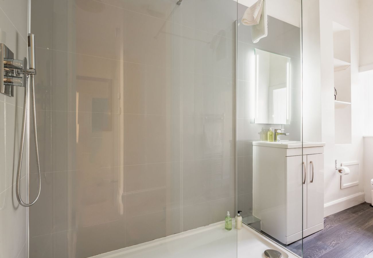 Apartment in St Andrews - Melbourne Place (No 4)