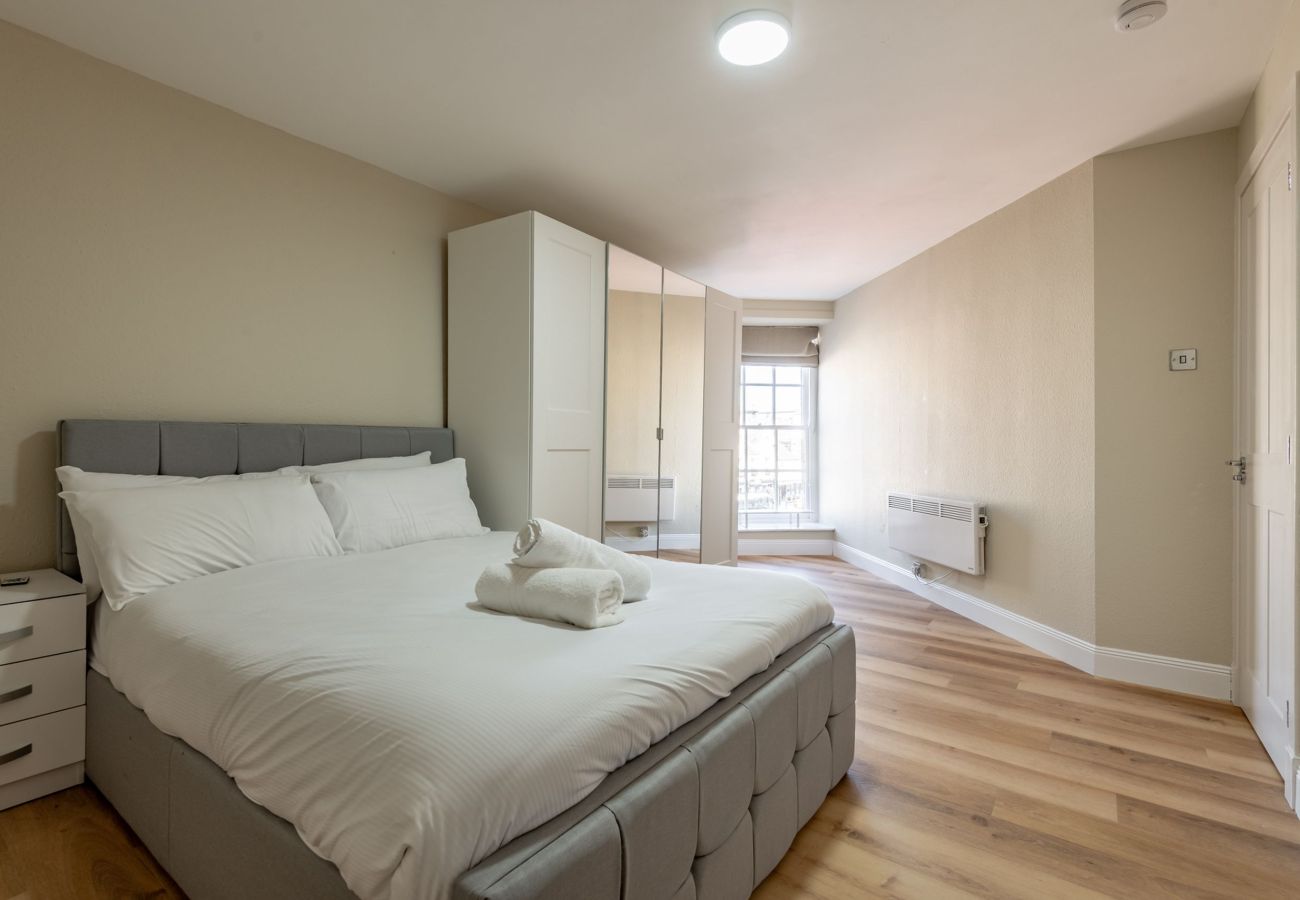 Apartment in St Andrews - Market Street Apartment (86E)