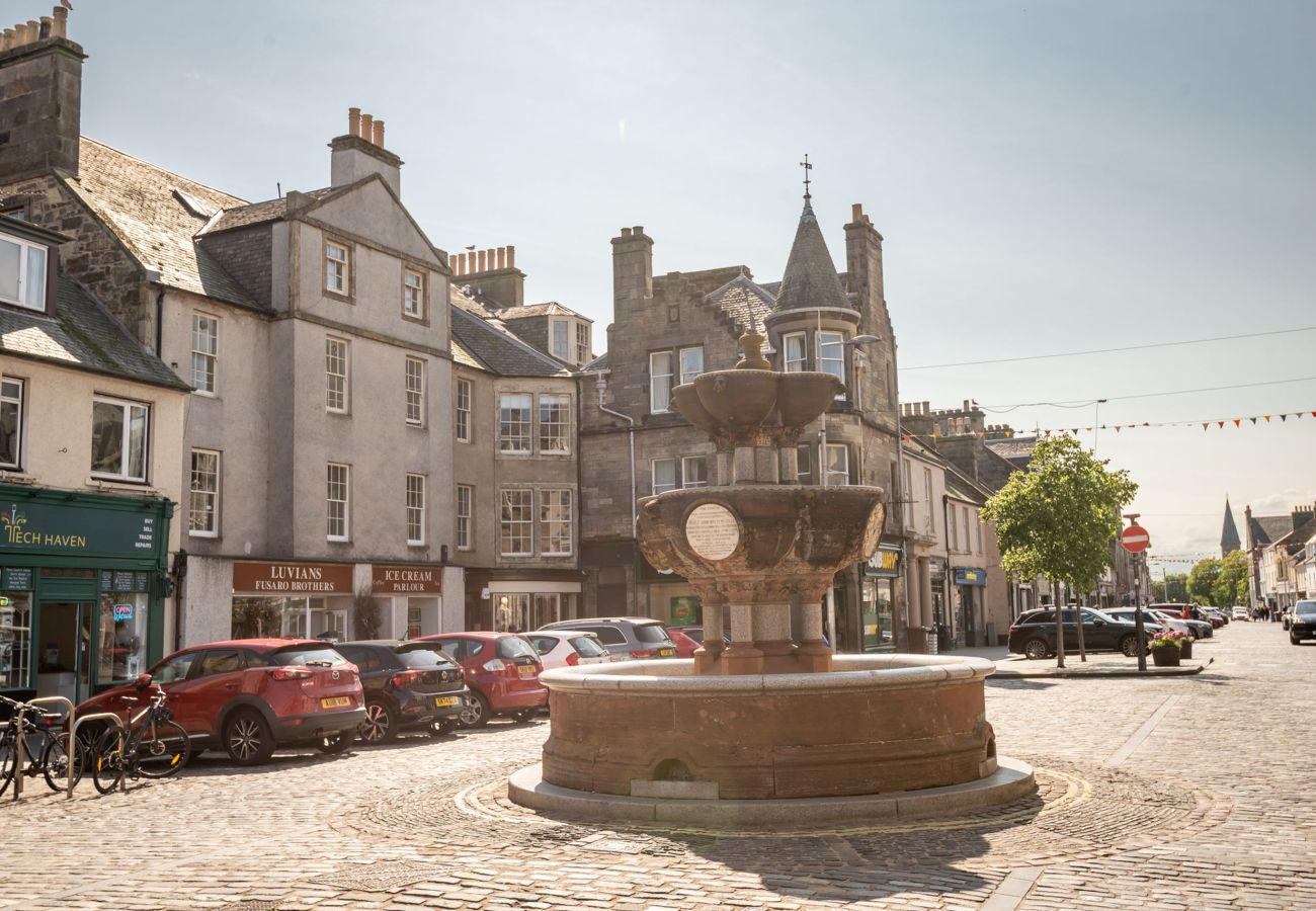 Apartment in St Andrews - Market Street Apartment (86E)