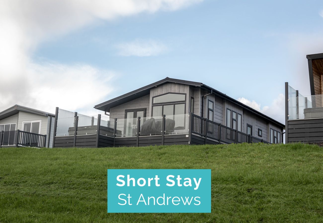 Mobile home in St Andrews - Lodge No 145 | Stewarts Resort Cameron