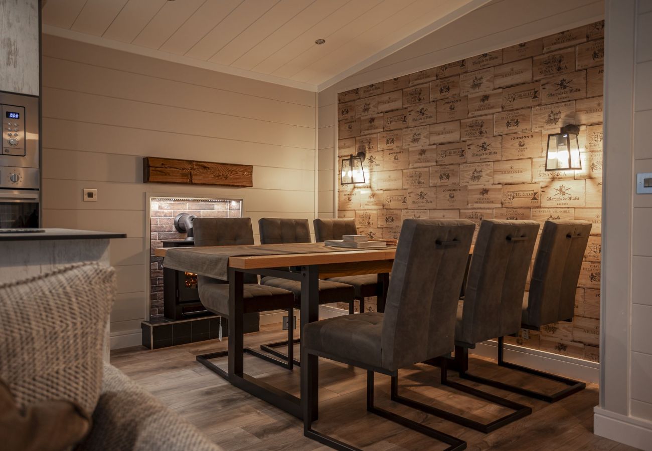 Mobile home in St Andrews - Lodge No 145 | Stewarts Resort Cameron