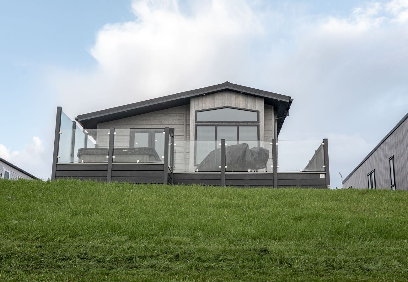 Mobile home in St Andrews - Lodge No 145 | Stewarts Resort Cameron