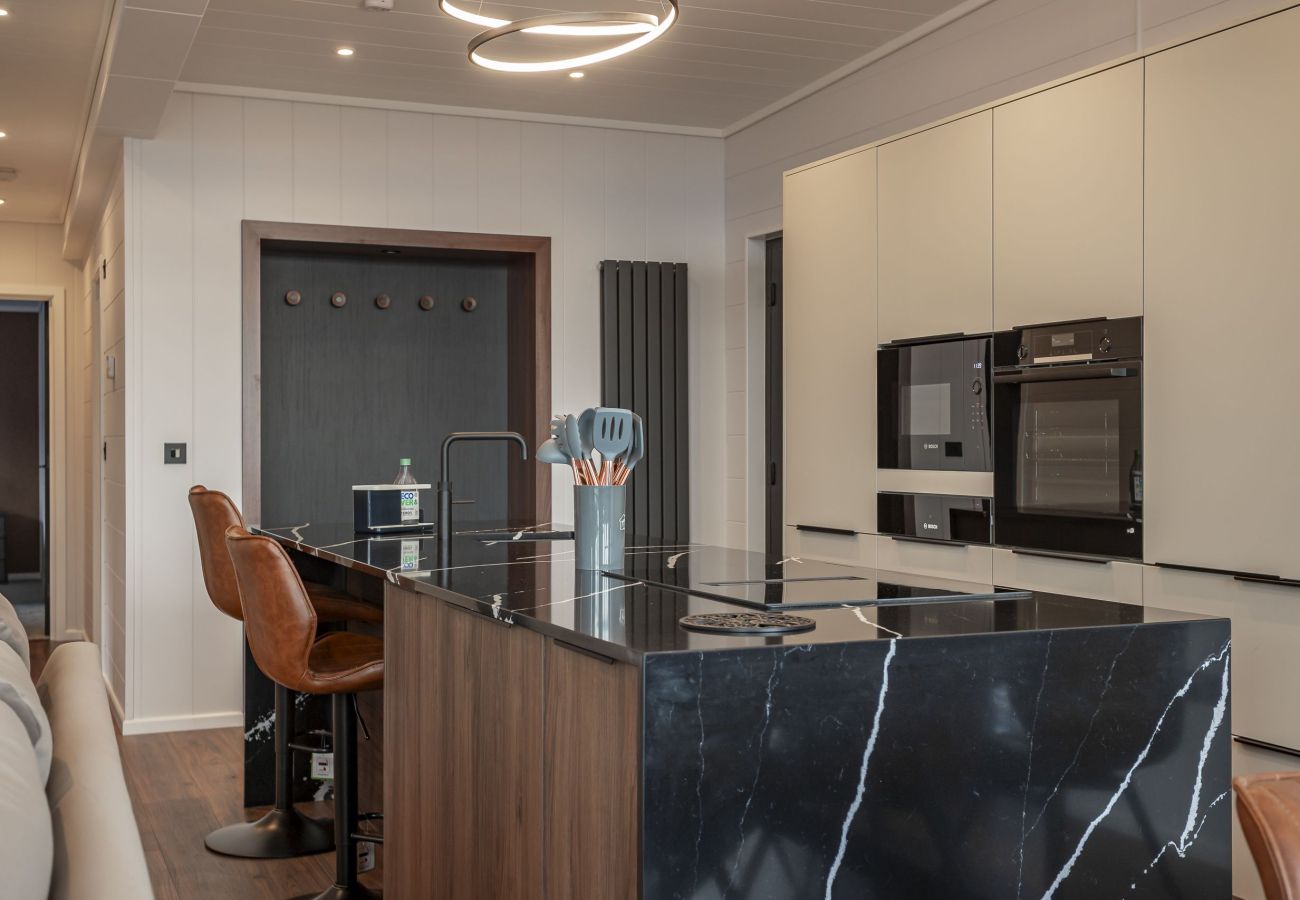 Mobile home in St Andrews - Lodge No 147 | Stewarts Resort Cameron