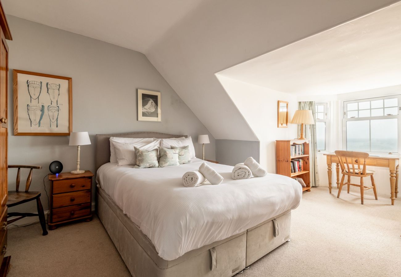 House in Elie - Ampersand