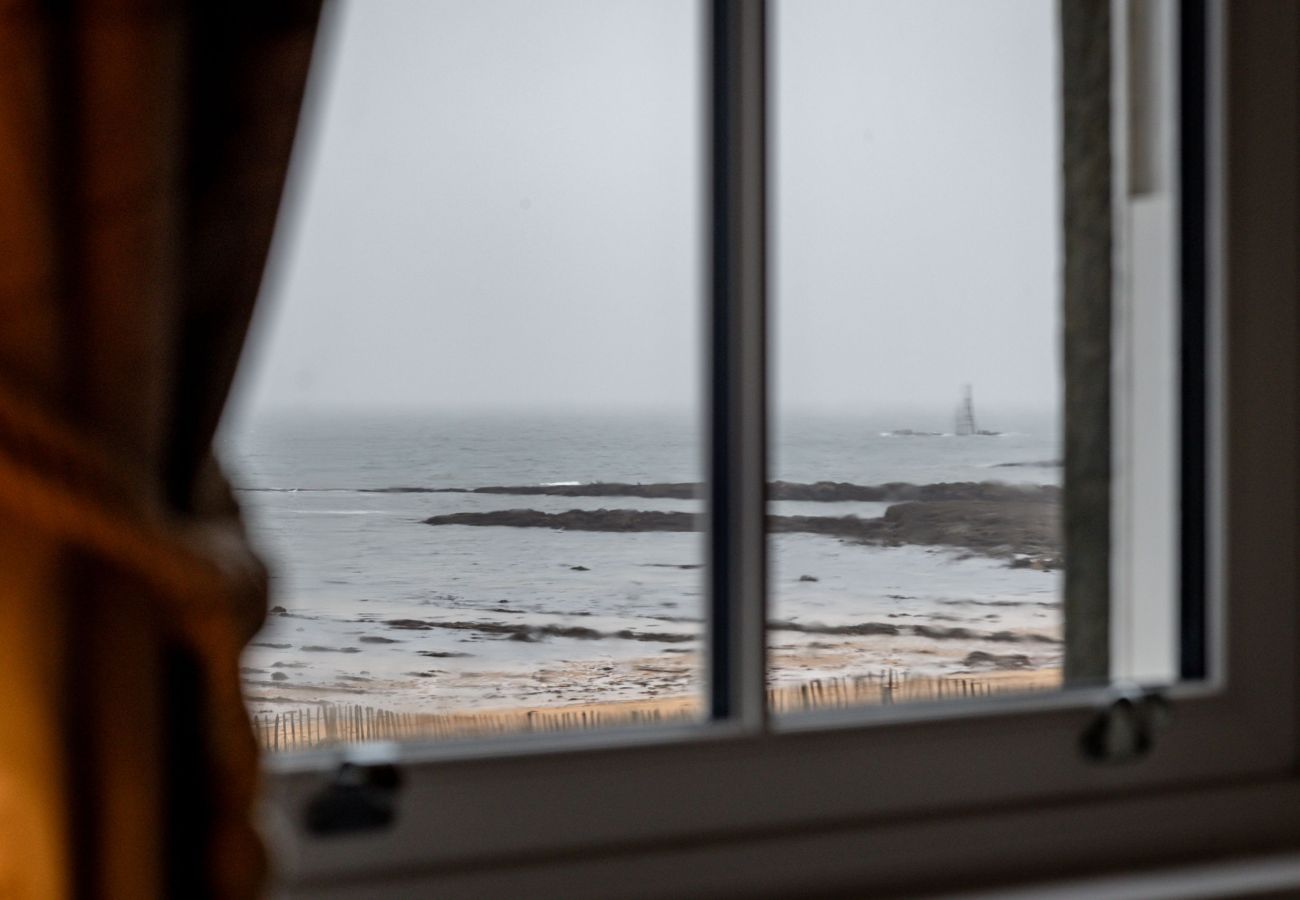 House in Elie - Ampersand