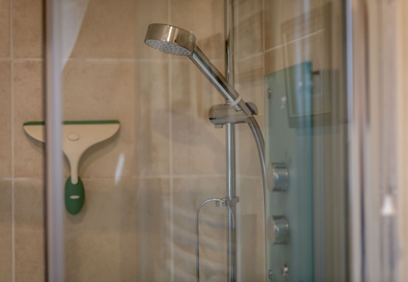 House in Elie - Ampersand