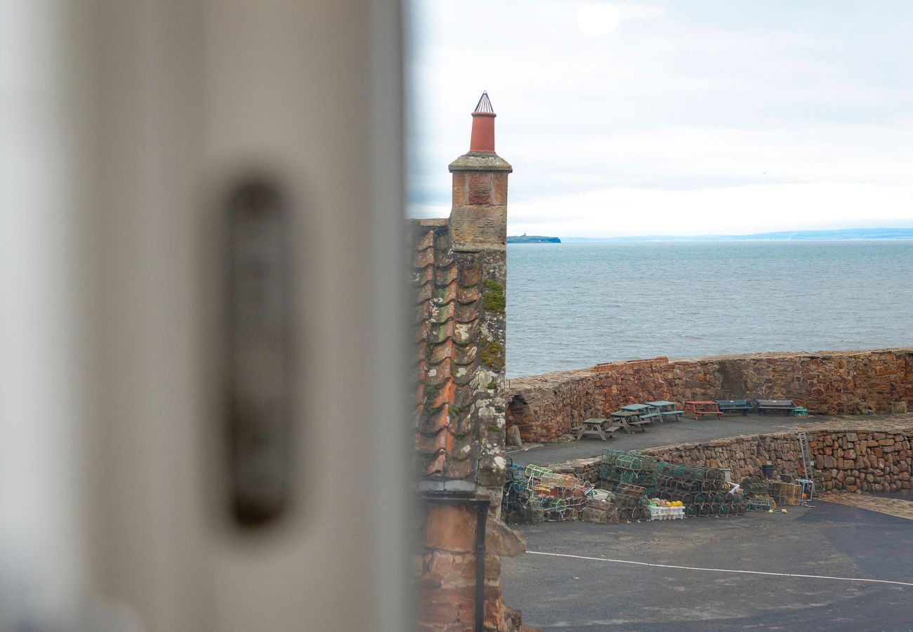 Cottage in Crail - Seascape Cottage at Crail Harbour