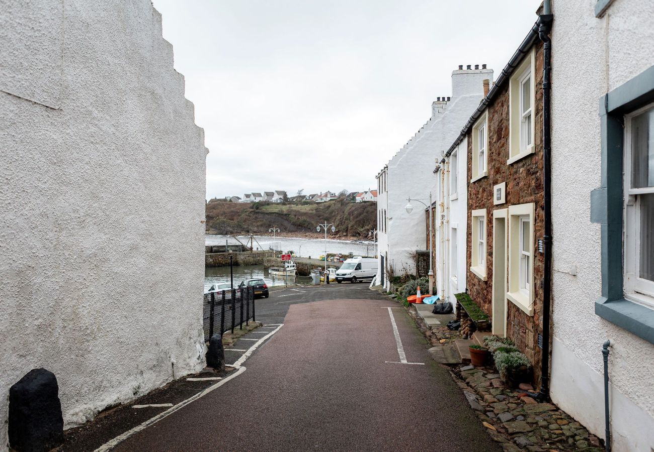 Cottage in Crail - Seascape Cottage at Crail Harbour