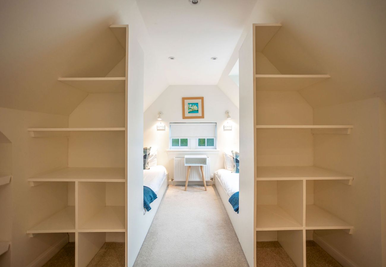 House in Elie - The Lodge House | By Elie