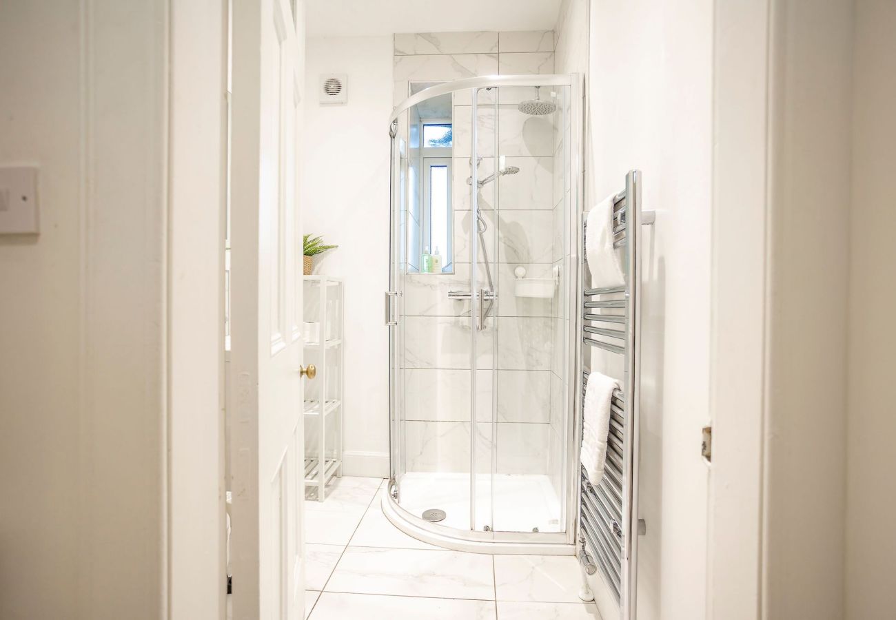 House in Elie - The Lodge House | By Elie