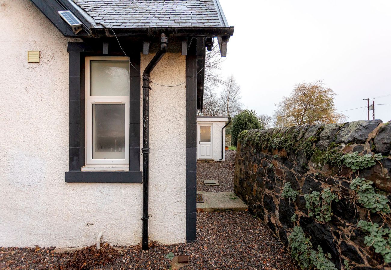 House in Elie - The Lodge House | By Elie