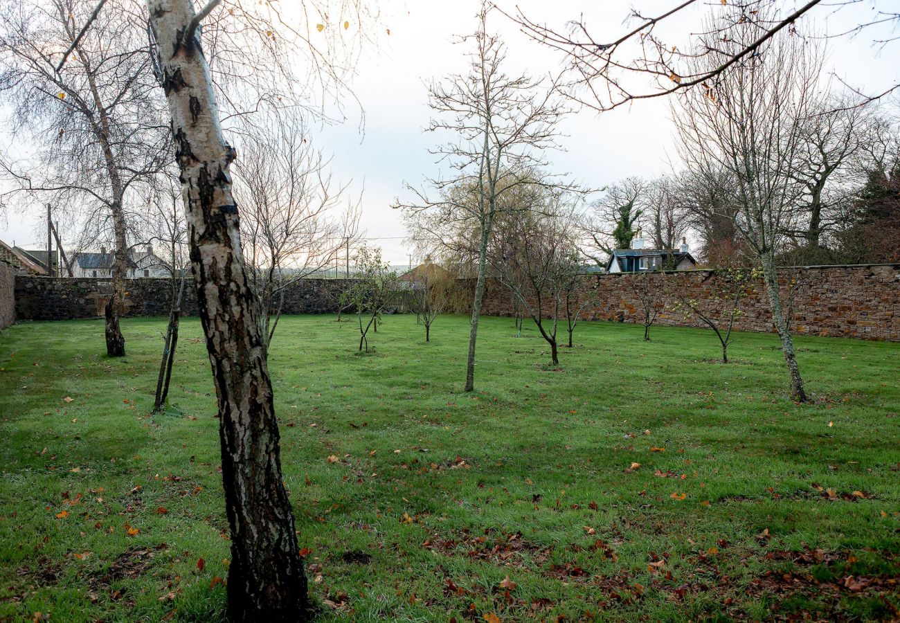 House in Elie - The Lodge House | By Elie