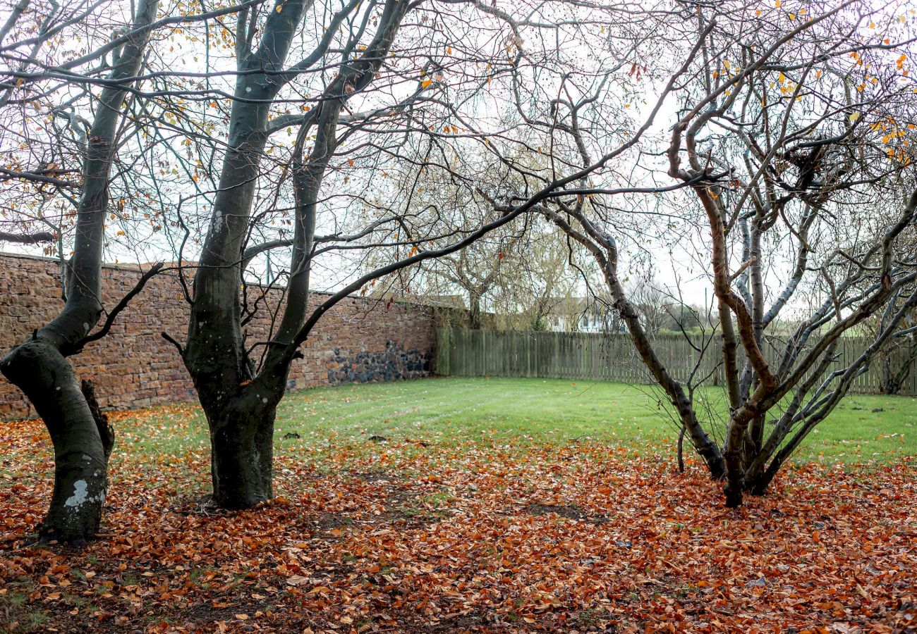 House in Elie - The Lodge House | By Elie