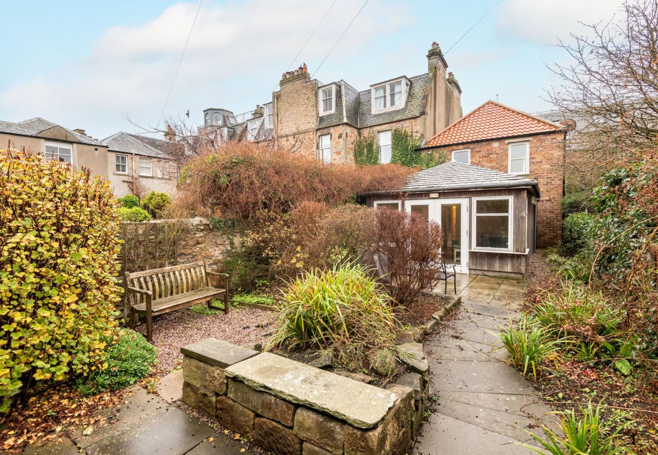 Cottage in Elie - Golden Sands Cottage | Elie