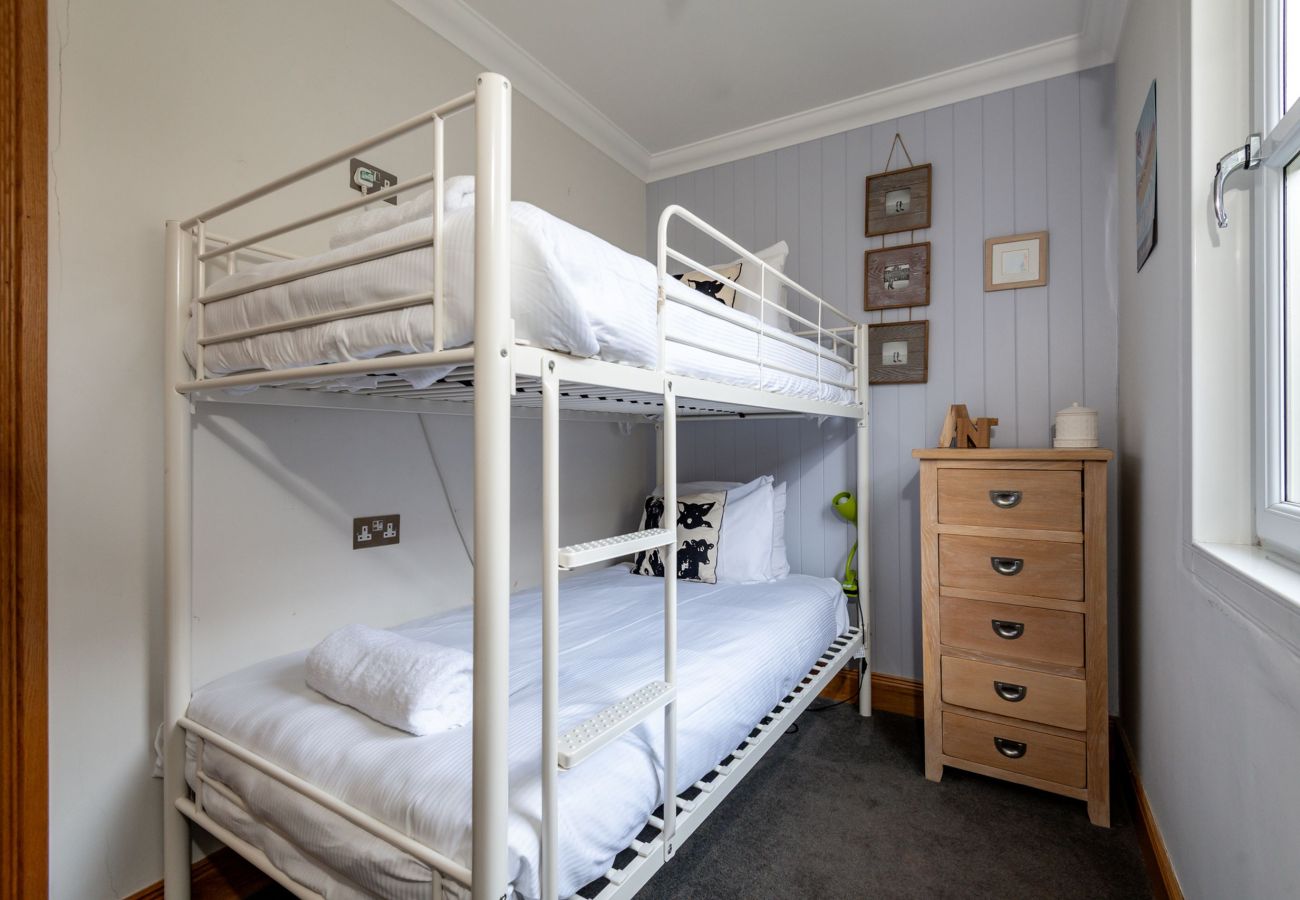 House in Lower Largo - Main Street (No 115) | Lower Largo