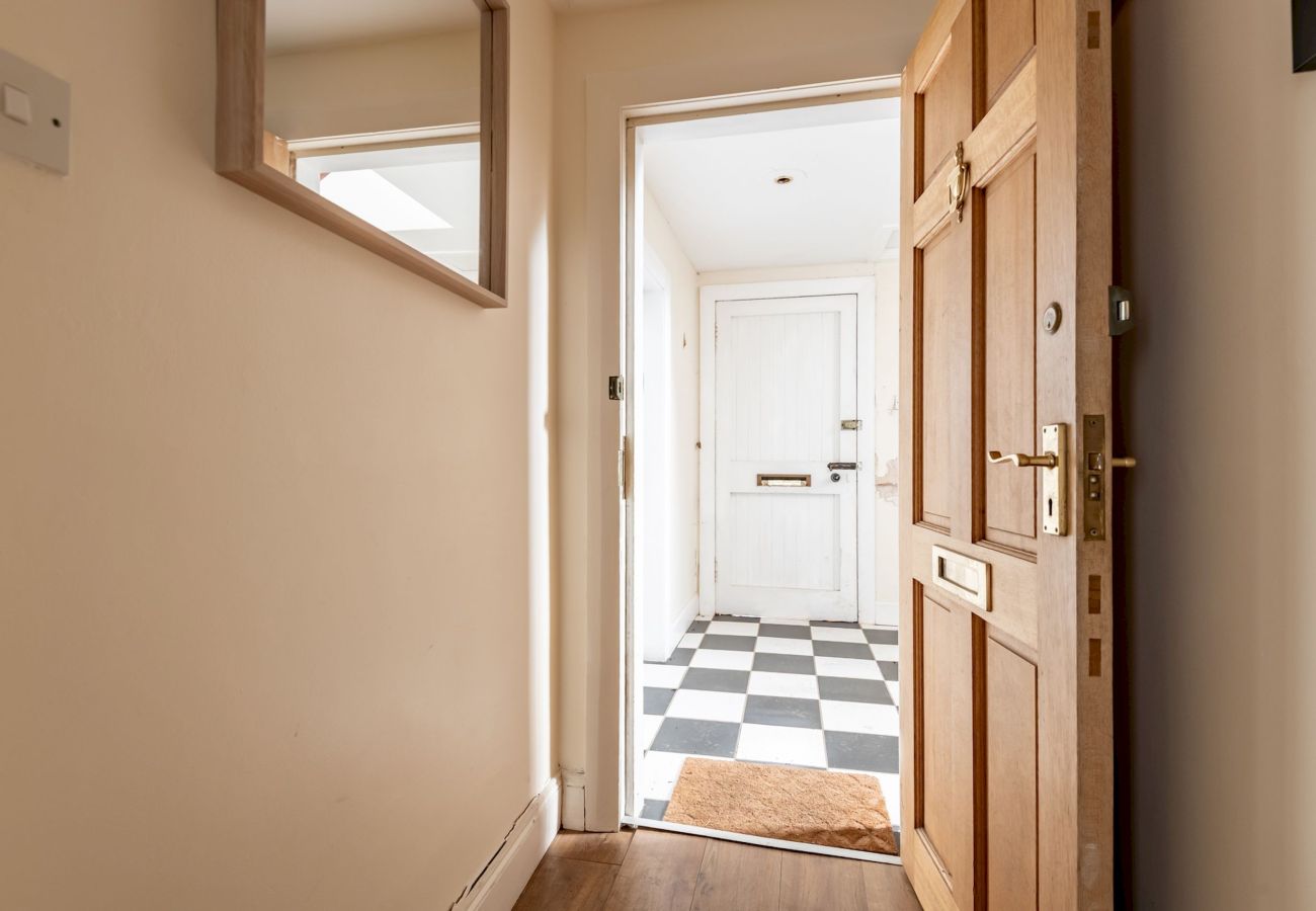 Apartment in Kincaple - Kincaple Garden Flat