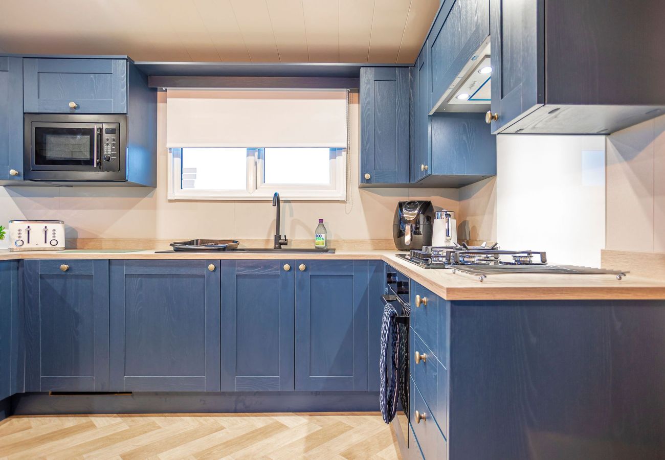 House in Cameron - Lodge No 229 | Stewart's Resort Cameron