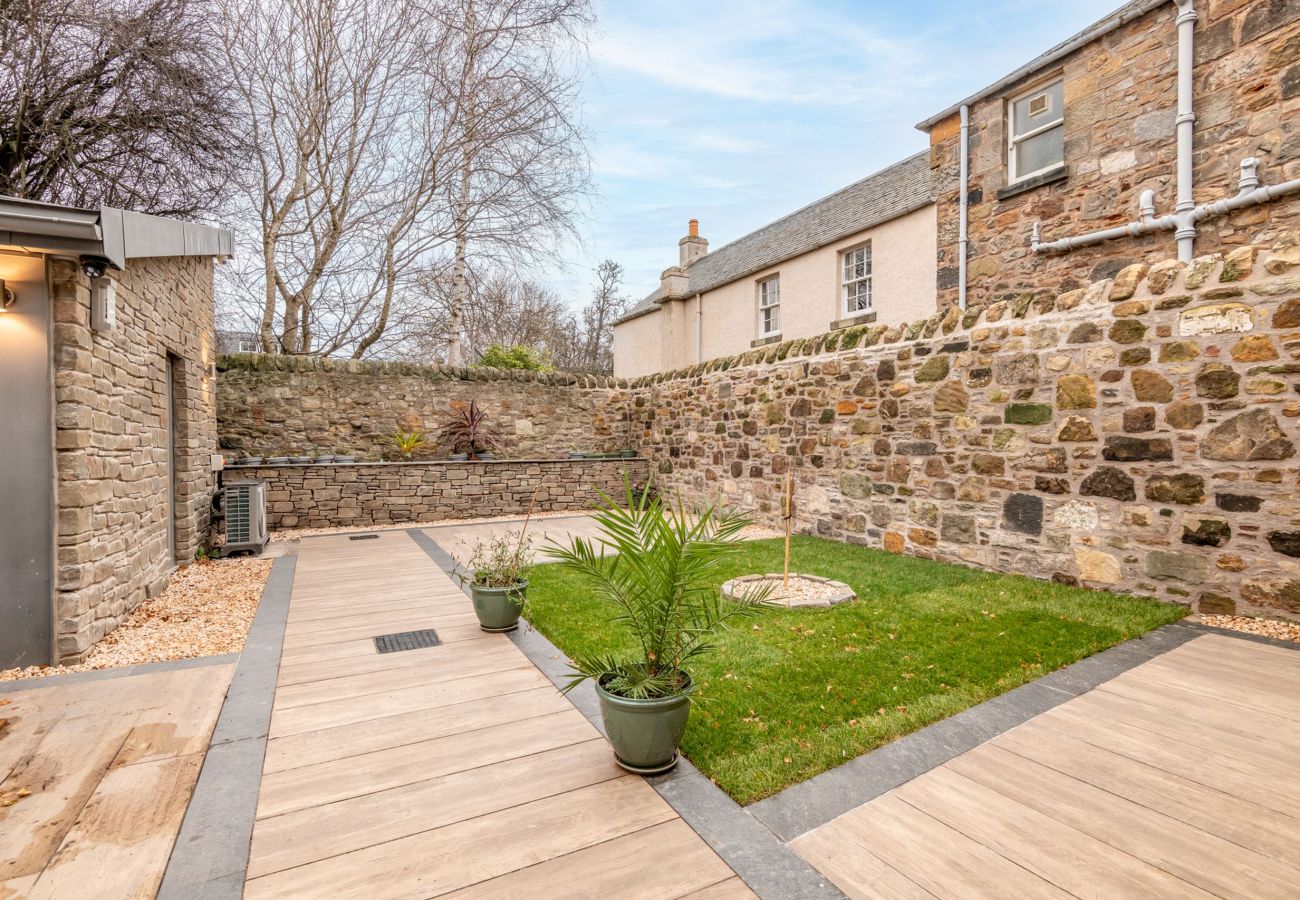 Cottage in St Andrews - Rusheen Cottage