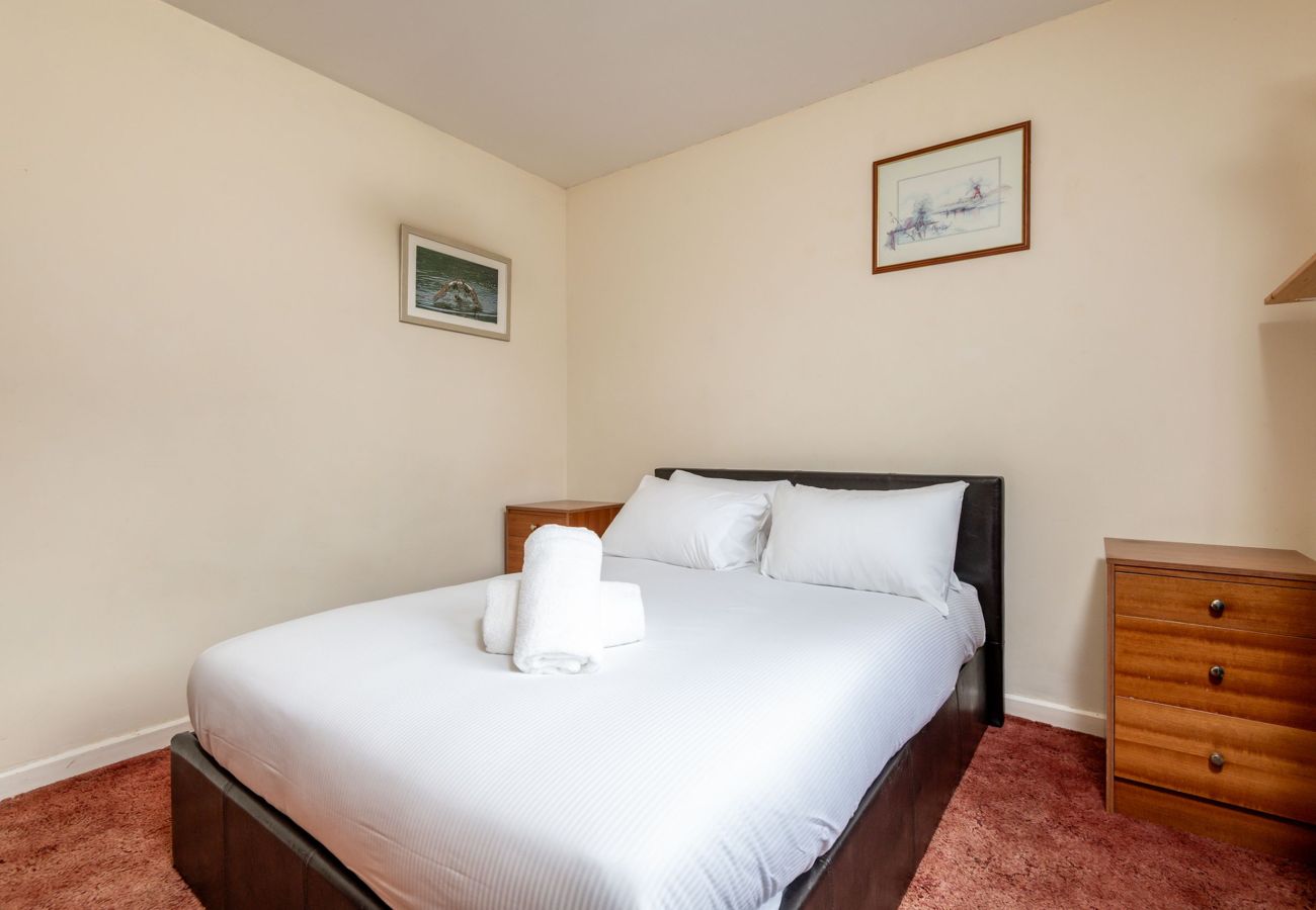 House in St Andrews - Tom Morris Drive (No 27)