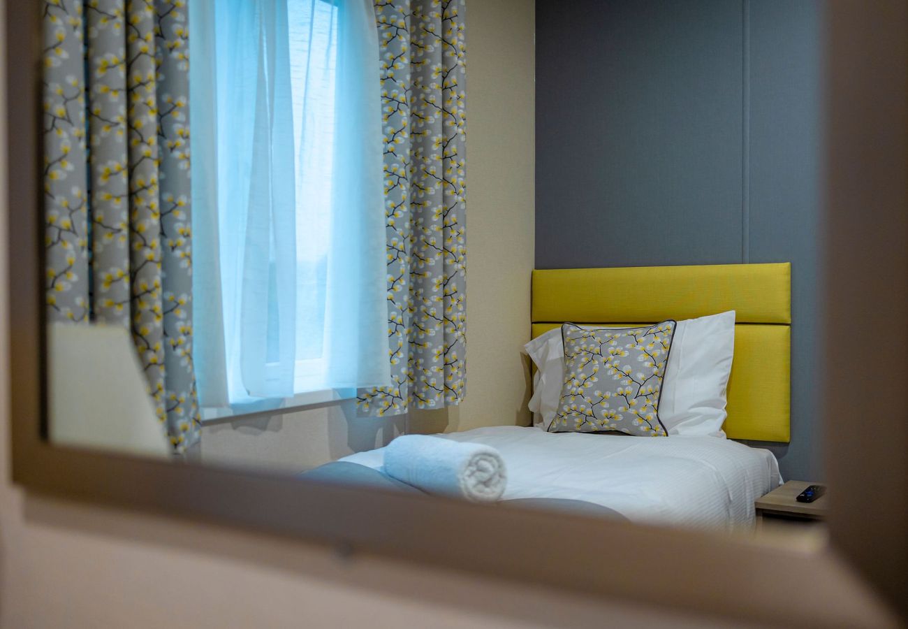 Mobile home in Strathkinness - Lodge No 35 | St Andrews Lodge Park