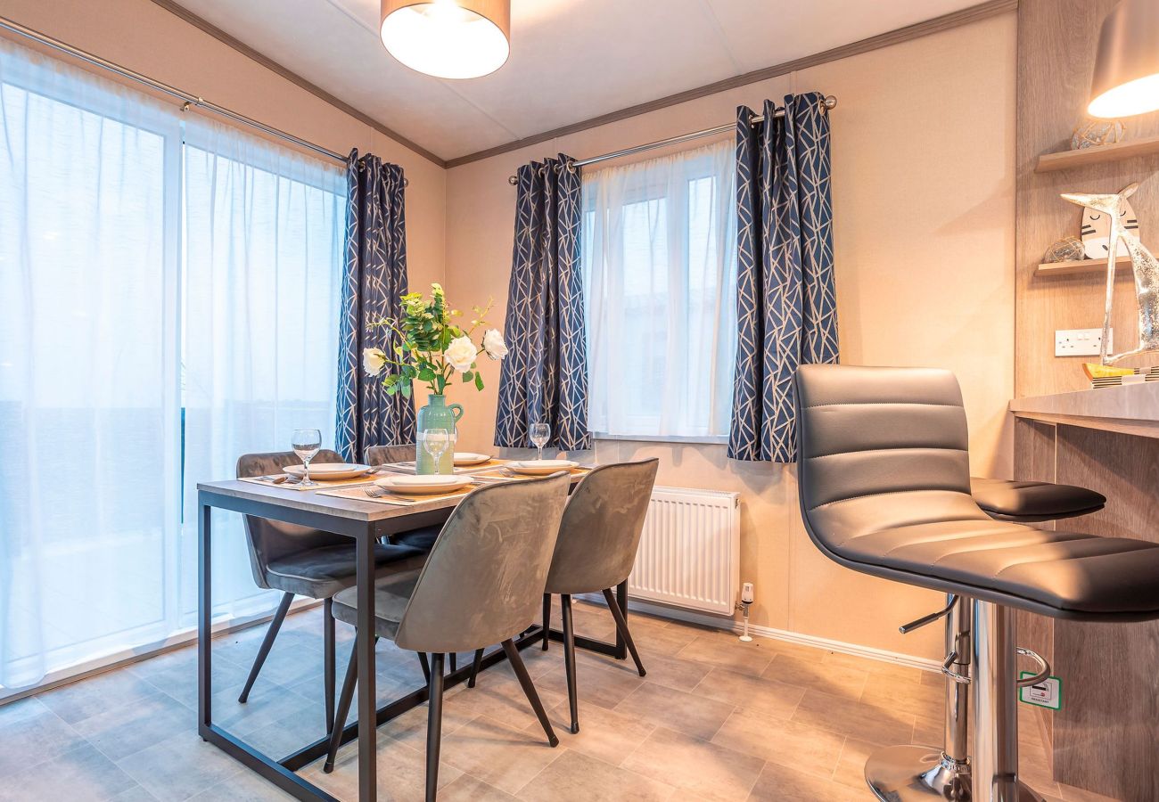 Mobile home in Strathkinness - Lodge No 35 | St Andrews Lodge Park