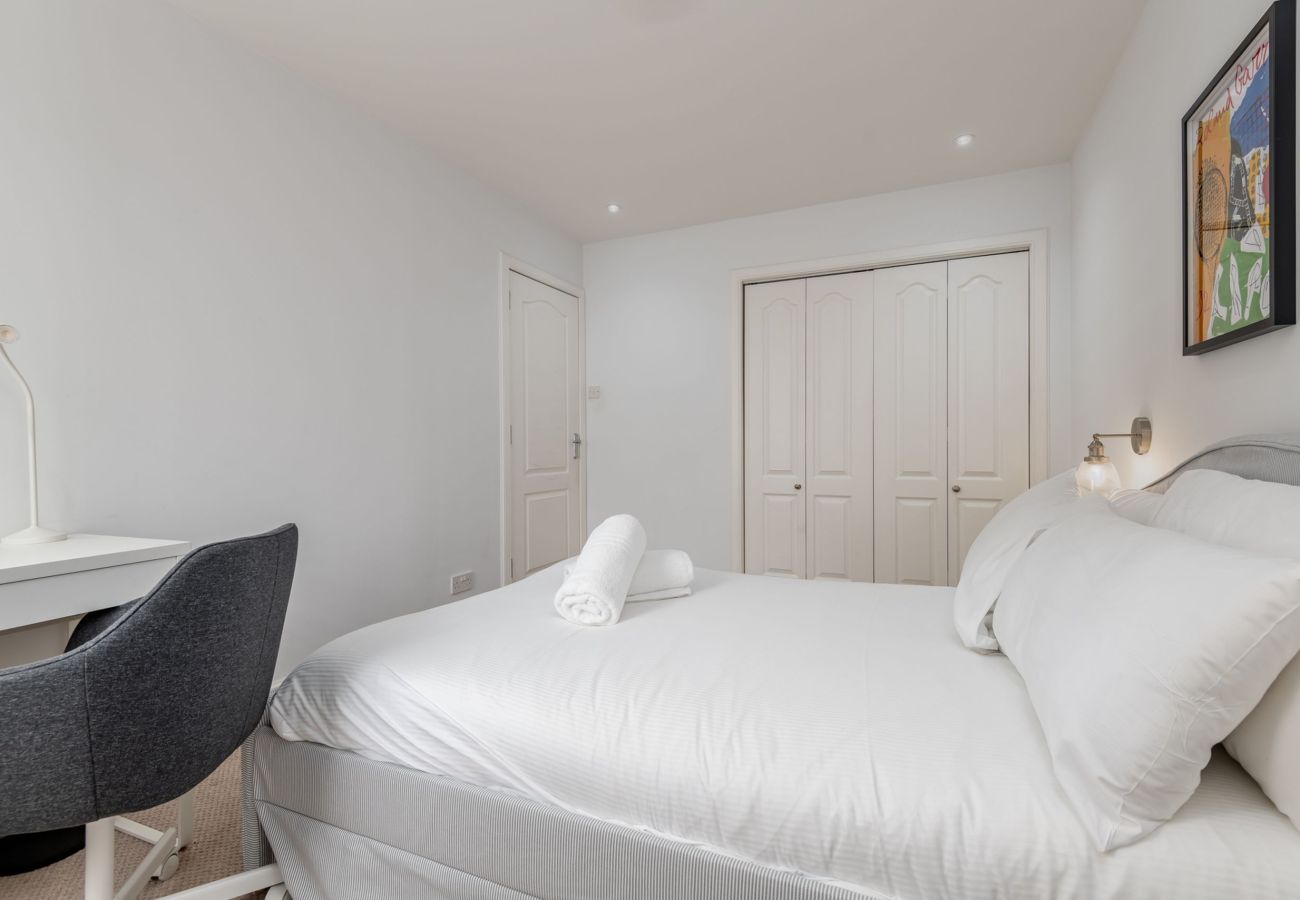 Apartment in St Andrews - John Coupar Court (No 10)