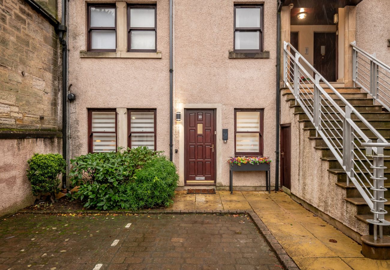 Apartment in St Andrews - John Coupar Court (No 10)