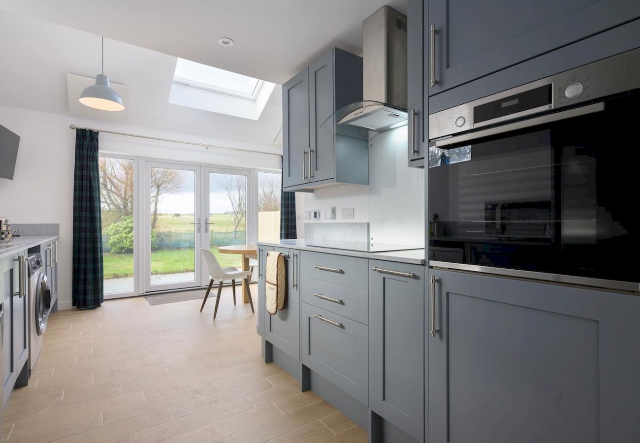 House in Crail - Golfers Haven Links Cottage