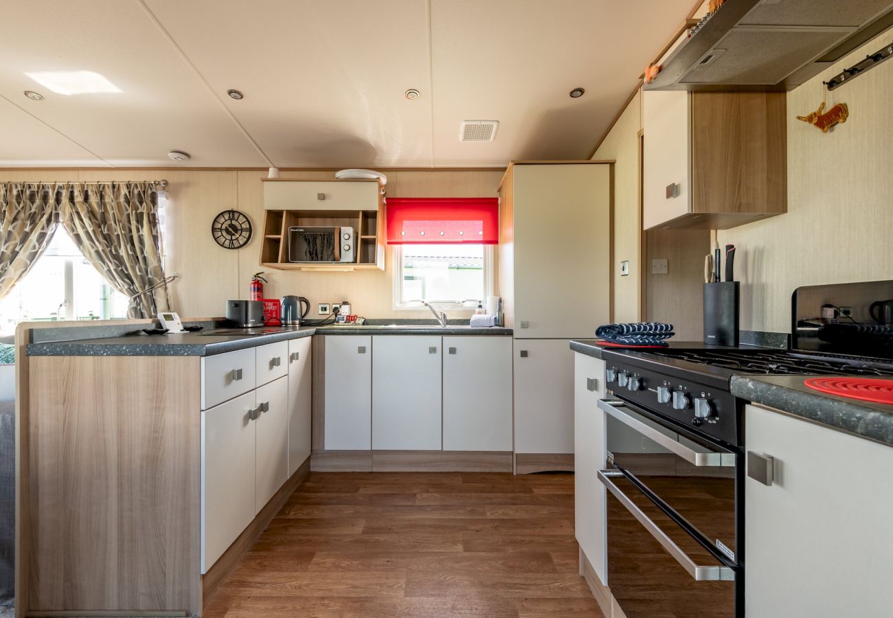 Mobile home in St Andrews - St Andrews Holiday Park | Harbour Reach (No 11)