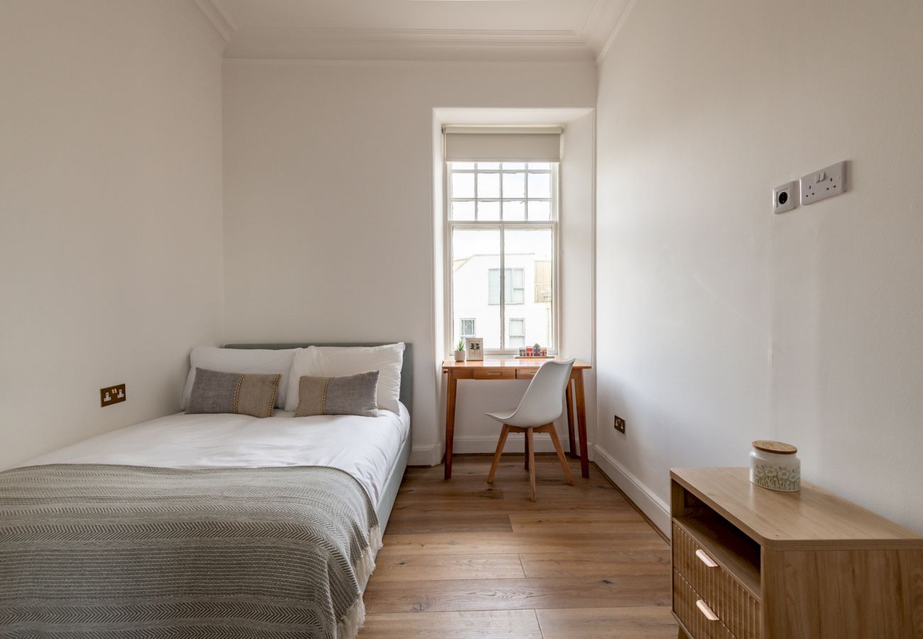 Apartment in St Andrews - Argyle Street Apartment (No 18) | St Andrews