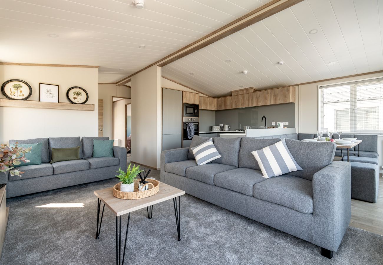 Mobile home in Cameron - Lodge No 173 | Stewart's Resort Cameron